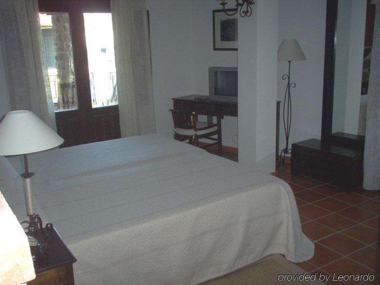 Hotel Spa Villa De Mogarraz Bilik gambar